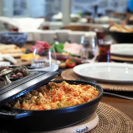 Rumevi Oda ve Kahvaltı Çeşme